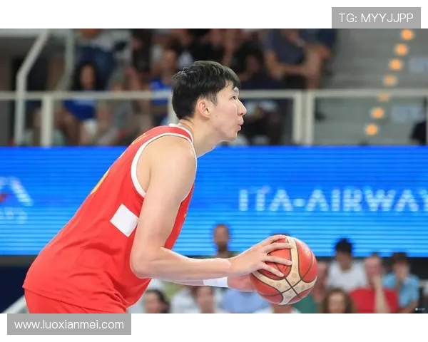 周琦在国际赛场的表现引发热议球迷期待他带领中国篮球再创辉煌