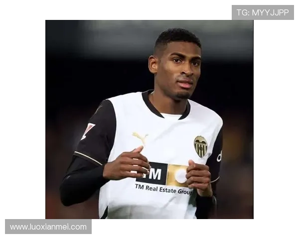 马丁内利的崛起与未来展望：从新星到足球巨星的成长之路